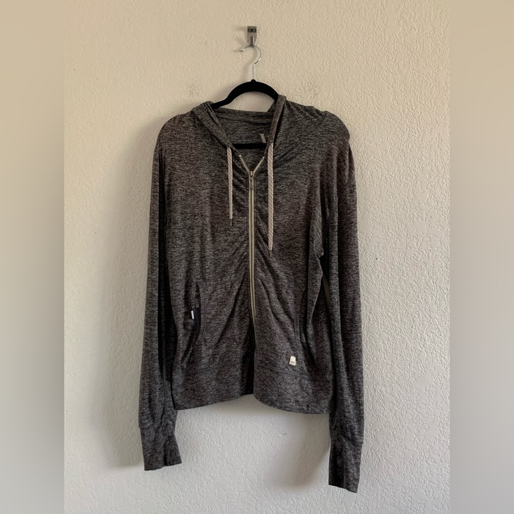 Vuori Women’s Size M Jacket Halo Performance Zip Up Hoodie Hooded Heather Gray